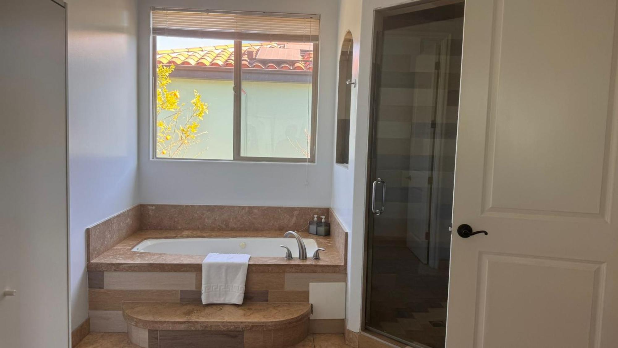 La Dream Gem - Beautiful Home With Spa Los Angeles Buitenkant foto